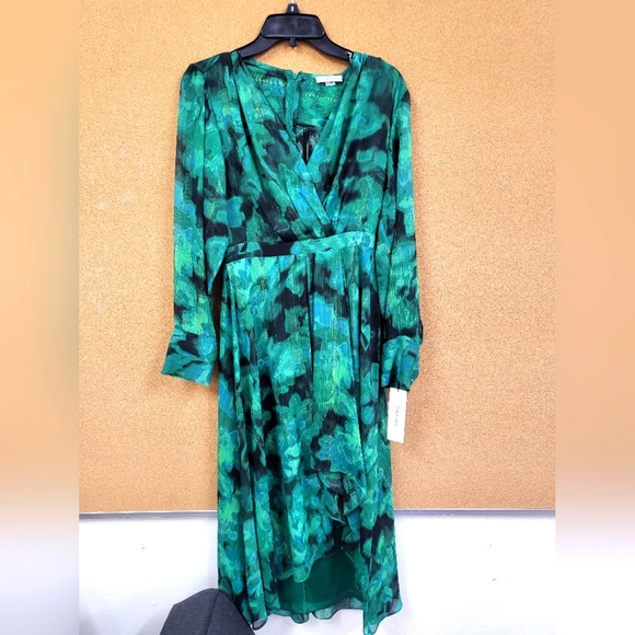 Calvin Klein Women's Floral Print Velvet Dress Green Size 8P